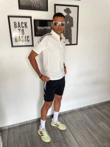 🏃‍♂️ طقم أديداس كامل – خفيف، مريح، وبتصميم أنيق